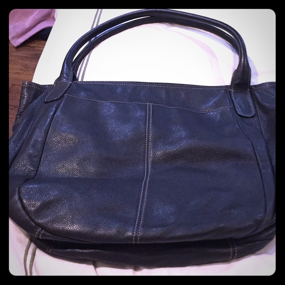 Gorgeous black leather tote